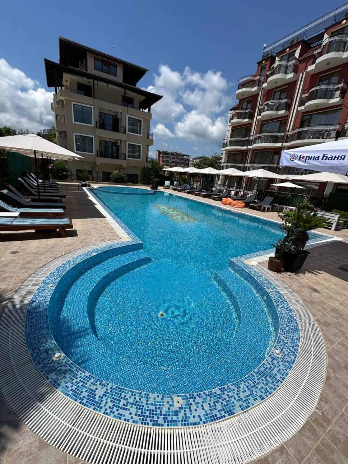 Salena Beach Hotel Primorsko Exterior photo